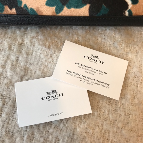 Coach Nolita Wristlet 24 - Picture 6 of 8